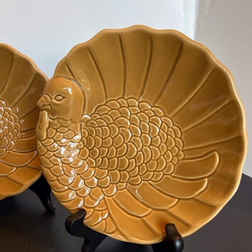 Pottery Barn Gold colored Embossed Turkey Plates Set of 3 - Picture 4 of 8